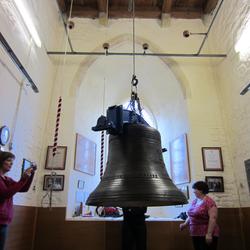The bell reaches the ringing platform